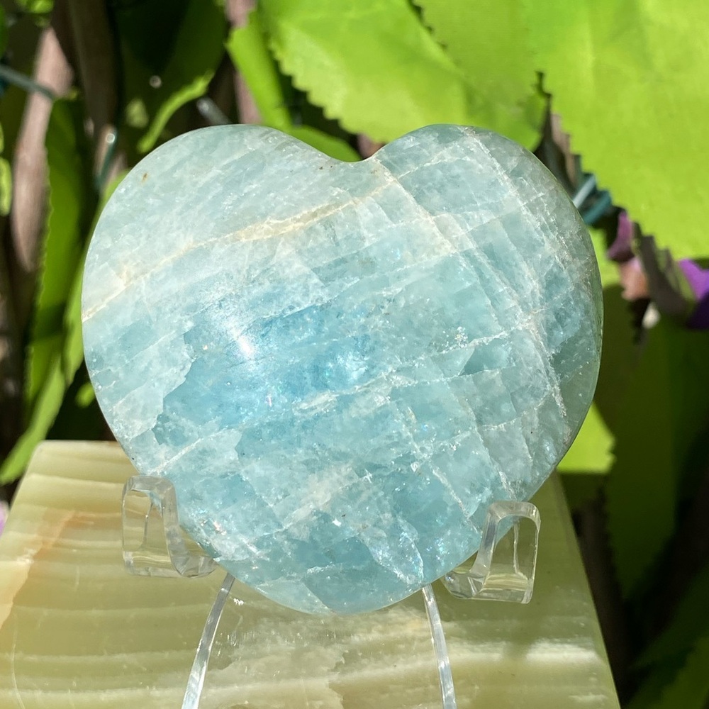 Blue Celestite Heart - Picture 12 of 15